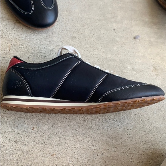 A cute pair of blue coach tie up shoes - Picture 3 of 4